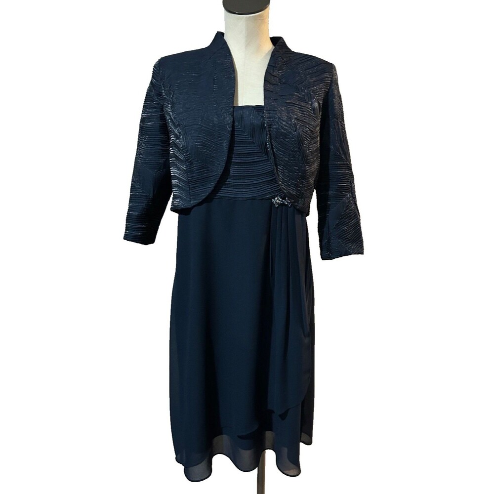 Le Bos Women's 2pc Formal Dress Set size 12 Navy Micropleated w/Brooch Midi